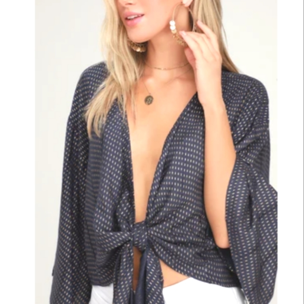 Market Star White Print Tie Front Top